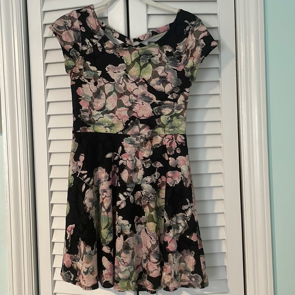 Girls Sallymiller Couture brand black floral dress size L/12